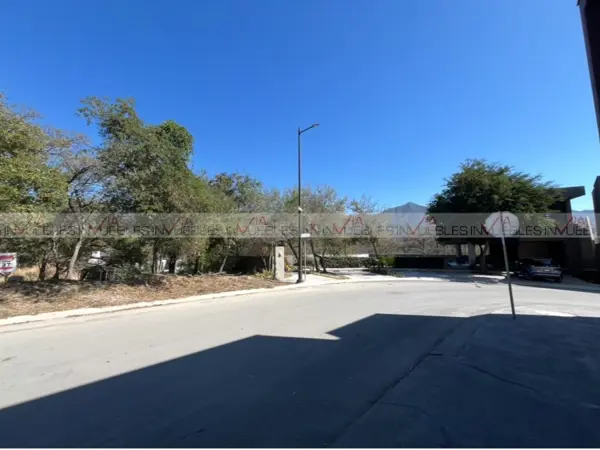 Terreno en venta en Huajuquito o los Cavazos, Santiago — foto 3 de 13