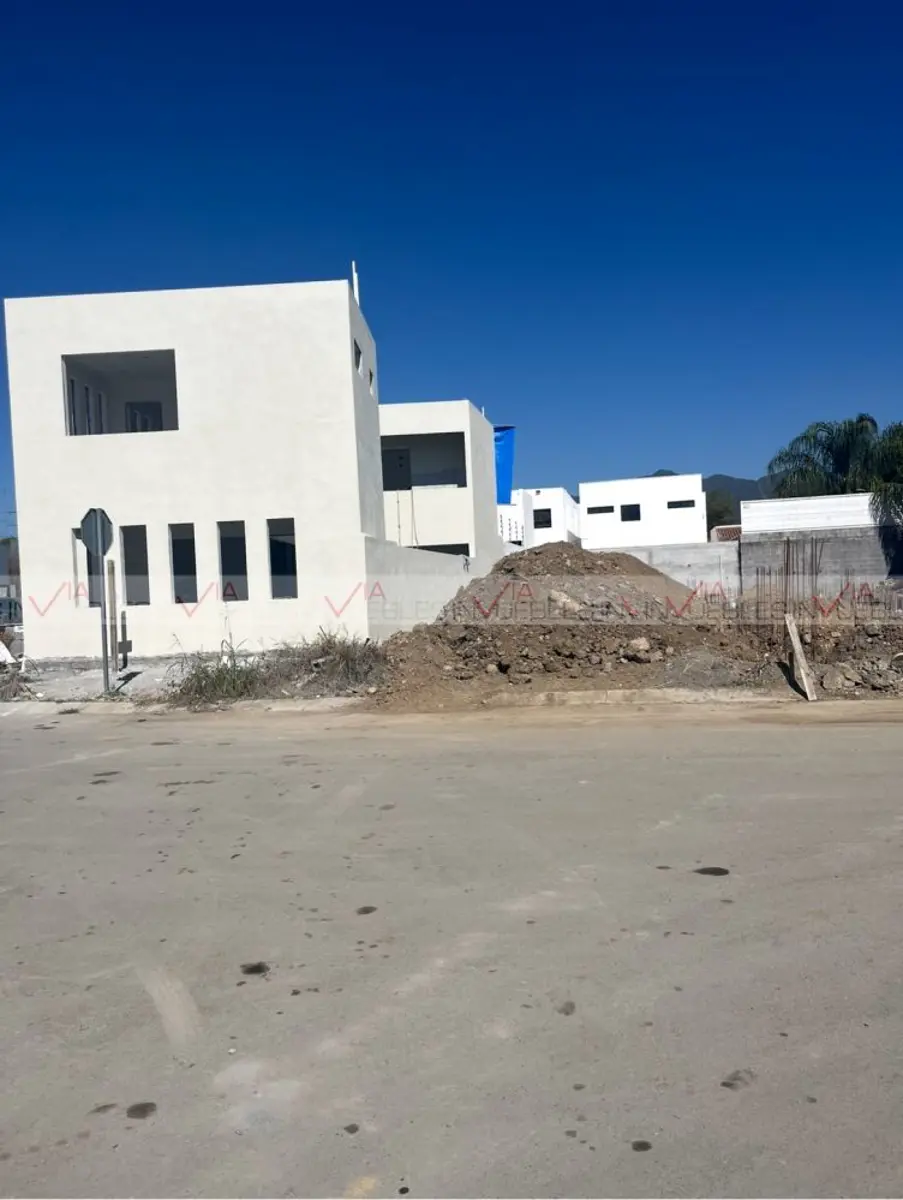 Terreno en venta en Huajuquito o los Cavazos, Santiago — foto 1 de 9