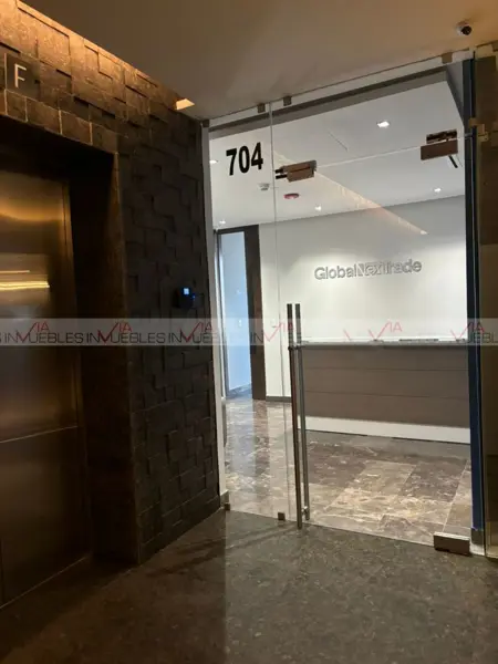 Edificio en renta en Zona Santa Engracia, San Pedro Garza García — foto 2 de 14