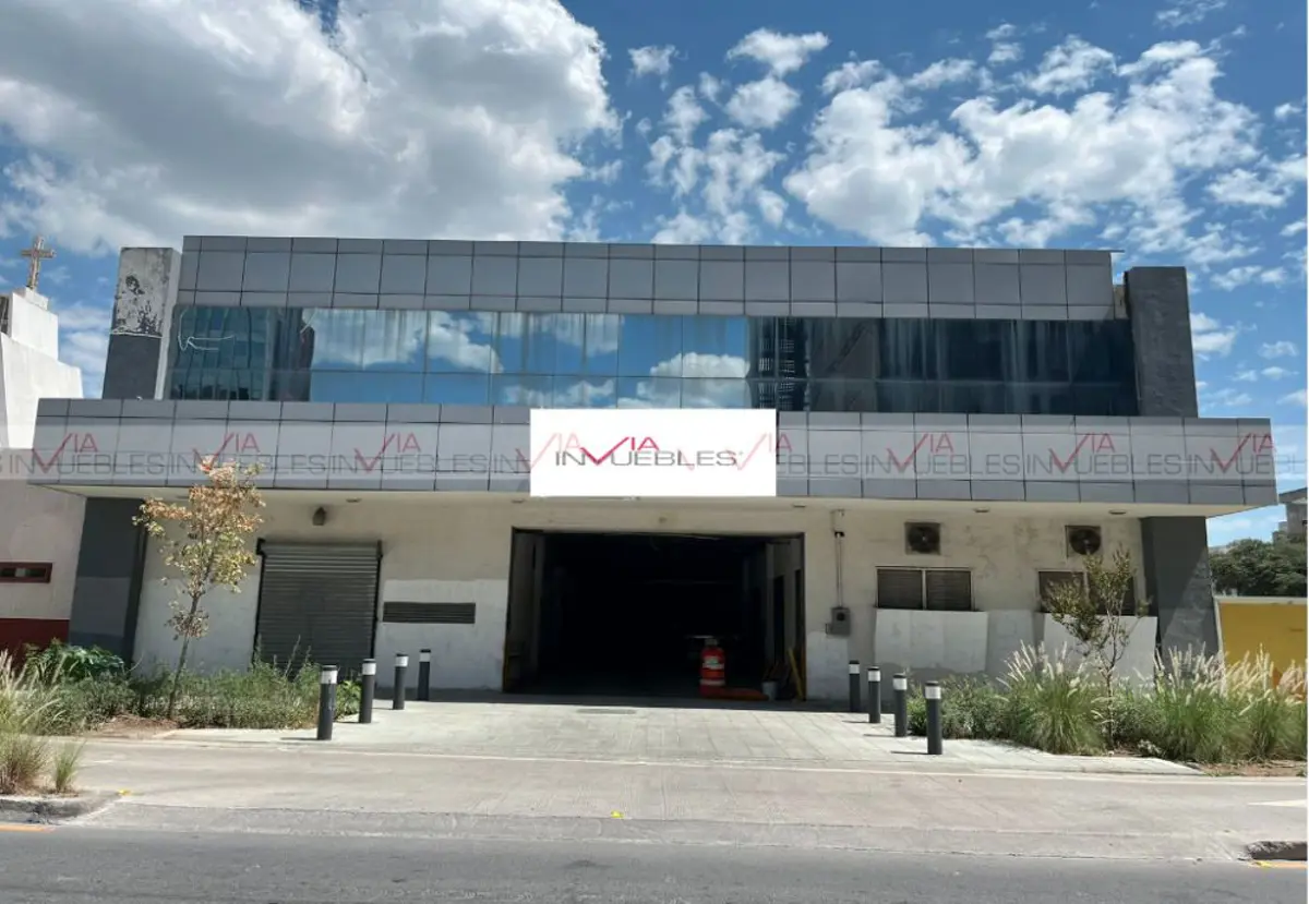 Edificio en renta en Monterrey Centro, Monterrey — foto 1 de 18