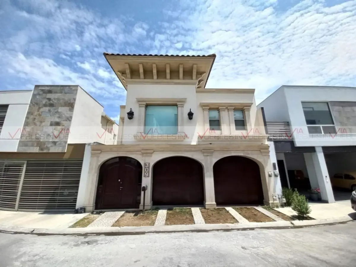 Casa en venta en Puerta de Hierro, Monterrey — foto 1 de 31
