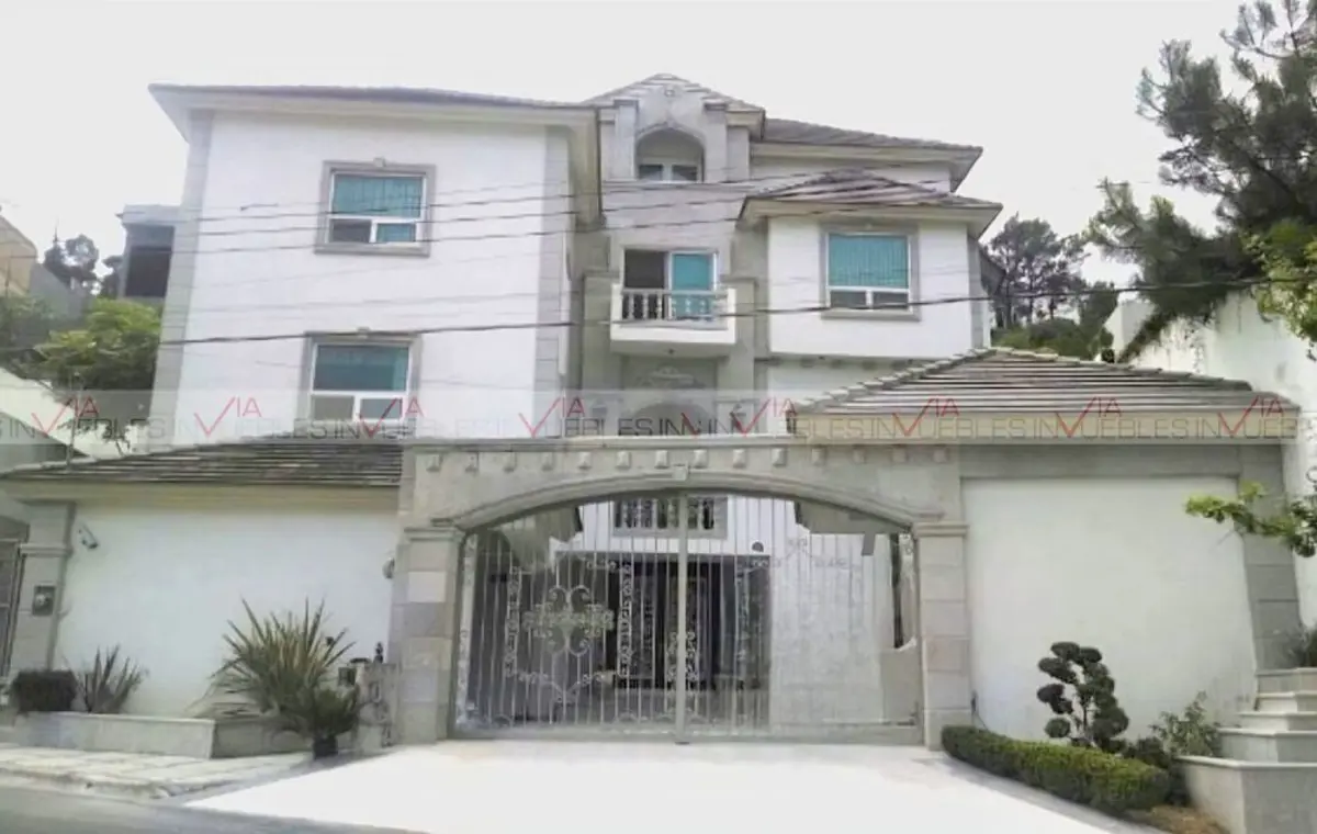 Casa en venta en Villa Montaña, San Pedro Garza García — foto 1 de 13