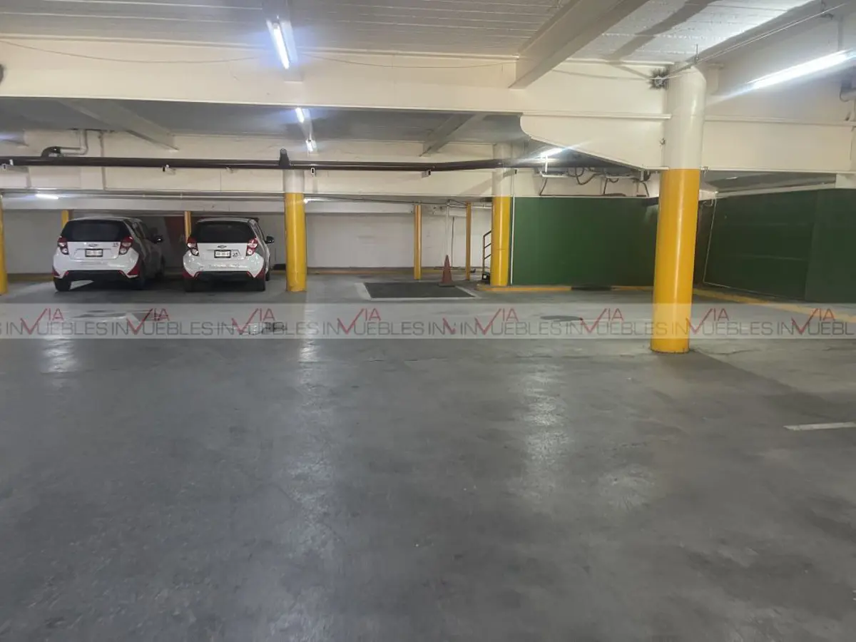 Oficina en renta en Privada Santa Engracia, San Pedro Garza García — foto 1 de 8