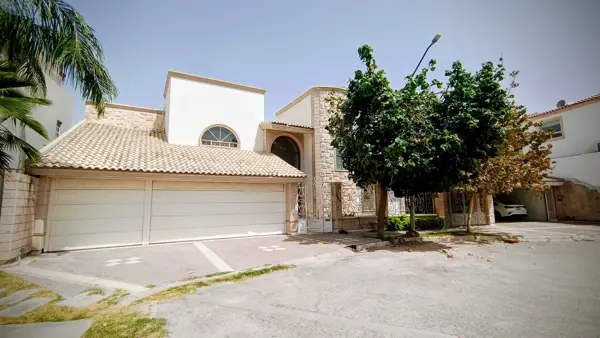Casa en venta en Residencial los Fresnos, Torreón — foto 2 de 32