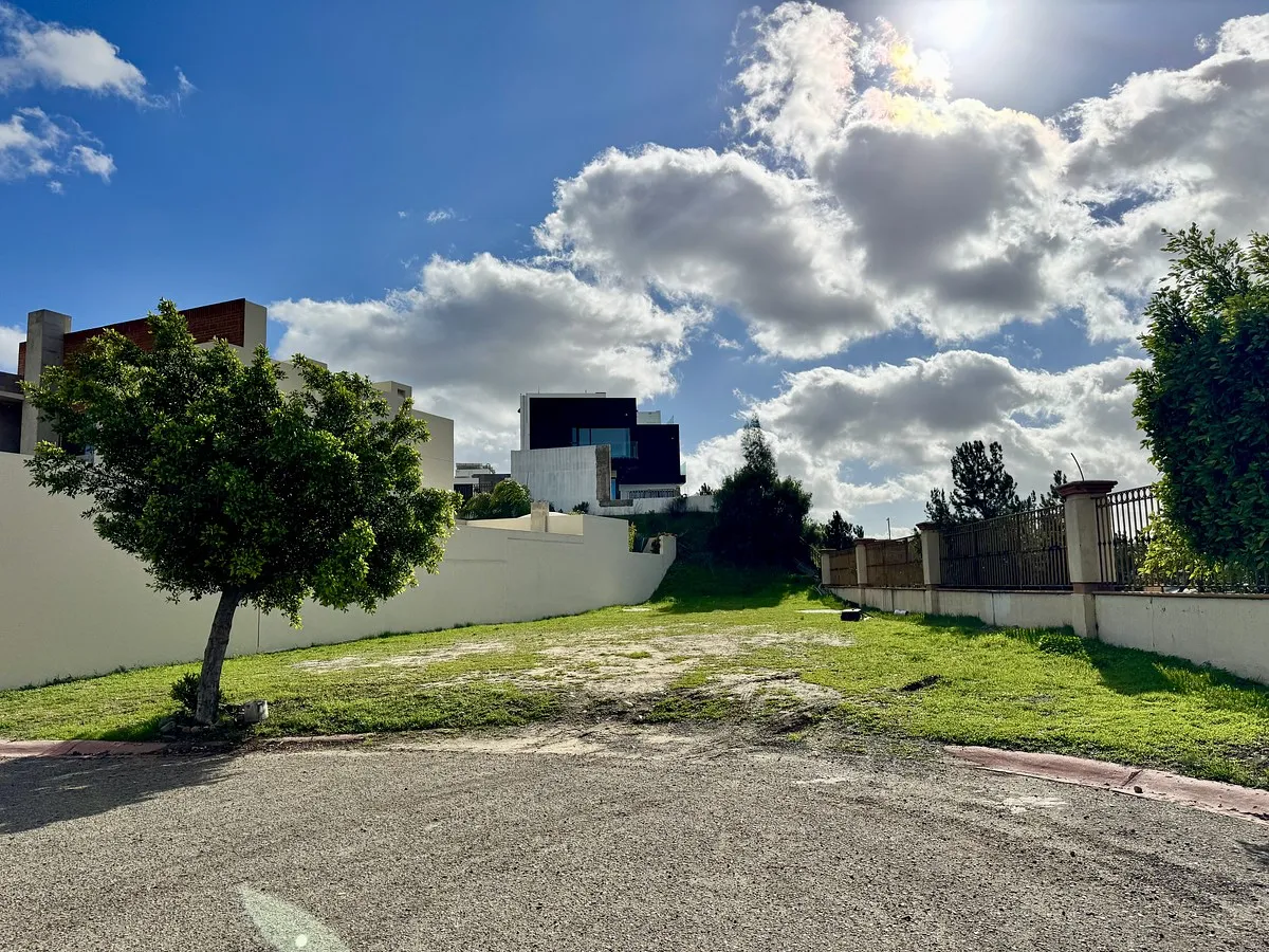 Terreno en venta en Hacienda Agua Caliente, Tijuana — foto 1 de 12