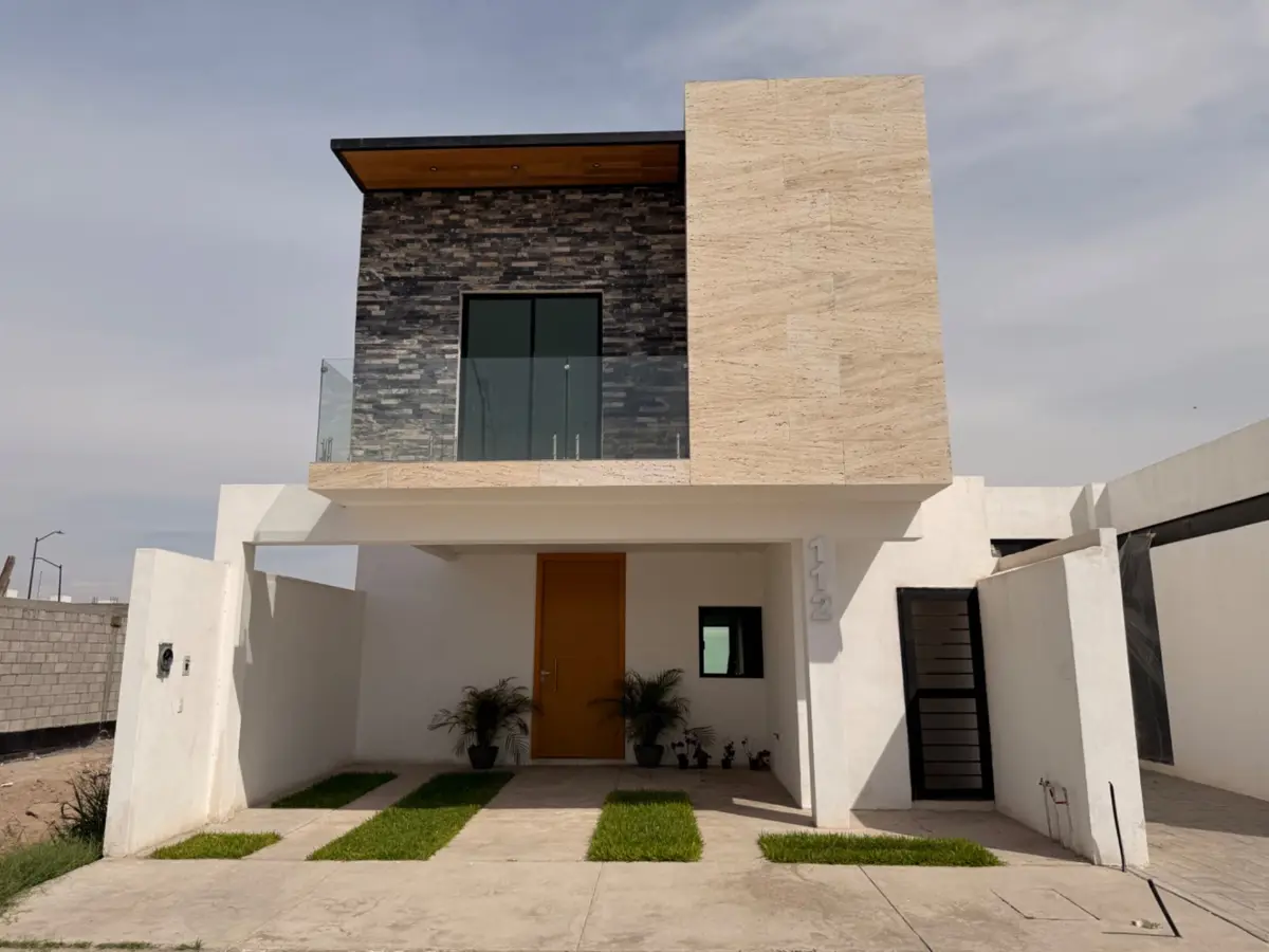 Casa en venta en Ciudad Nazas Polígono 24, Torreón — foto 1 de 19