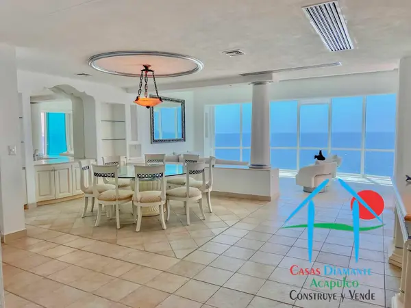 Departamento de playa en venta con 4 recámaras y terraza con vista al mar Departamento de playa en venta con 4 recámaras y terraza con vista al mar