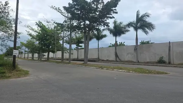 Terreno en Venta en Paseo Norte para Desarrollo, Plaza Comercial, Cholul, Merida Yucatan