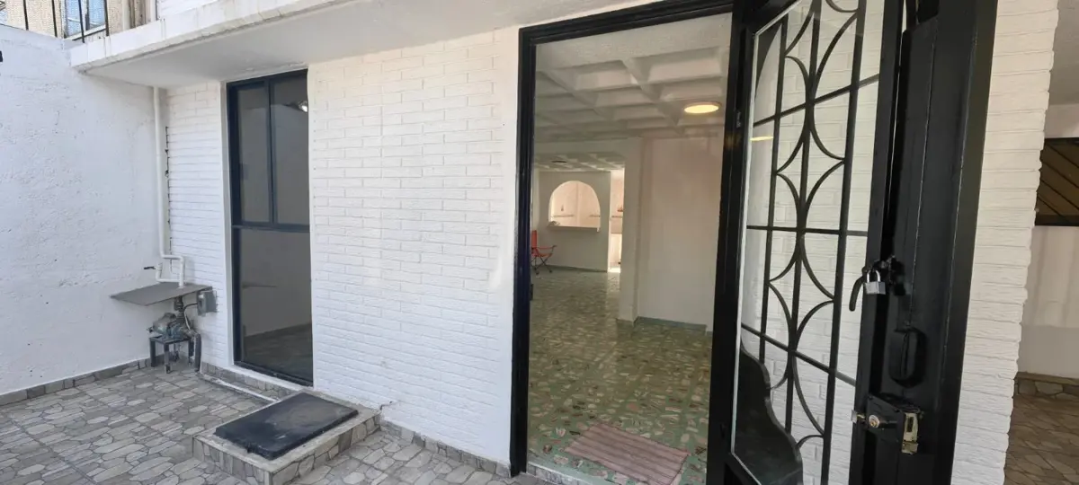 Edificio en renta en San Juan de Aragón IV Sección, Gustavo A. Madero — foto 1 de 6
