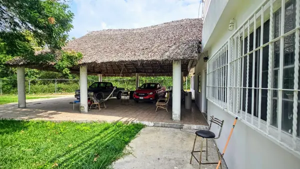 Quinta en venta en Valle de Santiago, Santiago — foto 2 de 17