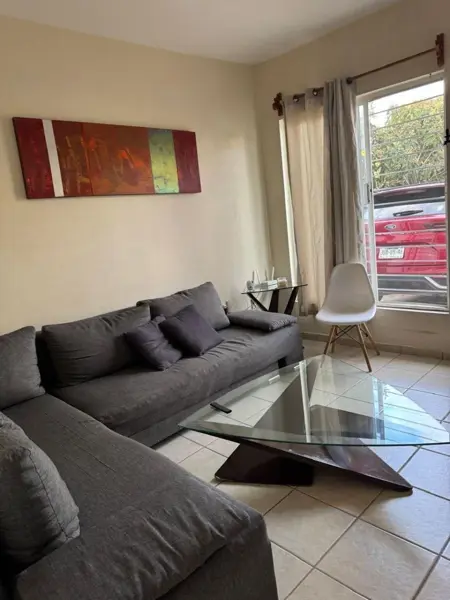 Casa en venta en Jardines de las Fuentes, Zapopan — foto 2 de 8