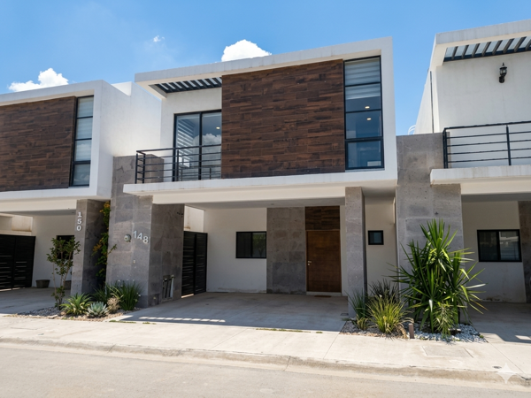 Casa en venta viñedos Torreón. Cocina y closets incluidos ¡ equipada ! Casa en venta viñedos Torreón. Cocina y closets incluidos ¡ equipada !