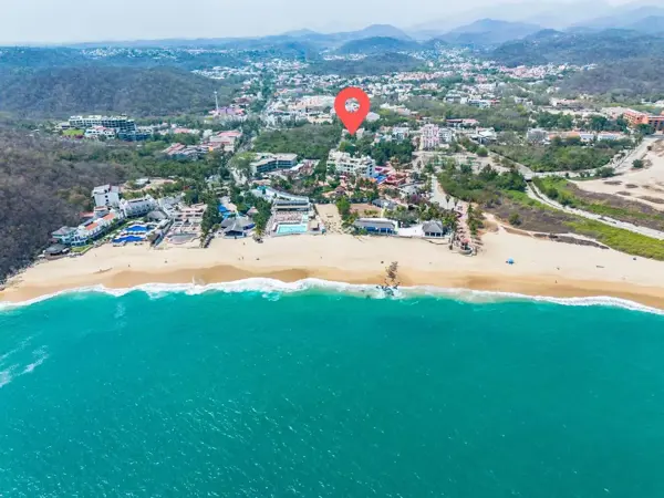 DEPARTAMENTO A PASOS DE LA PLAYA EN HUATULCO UBICACION INIGUALABLE