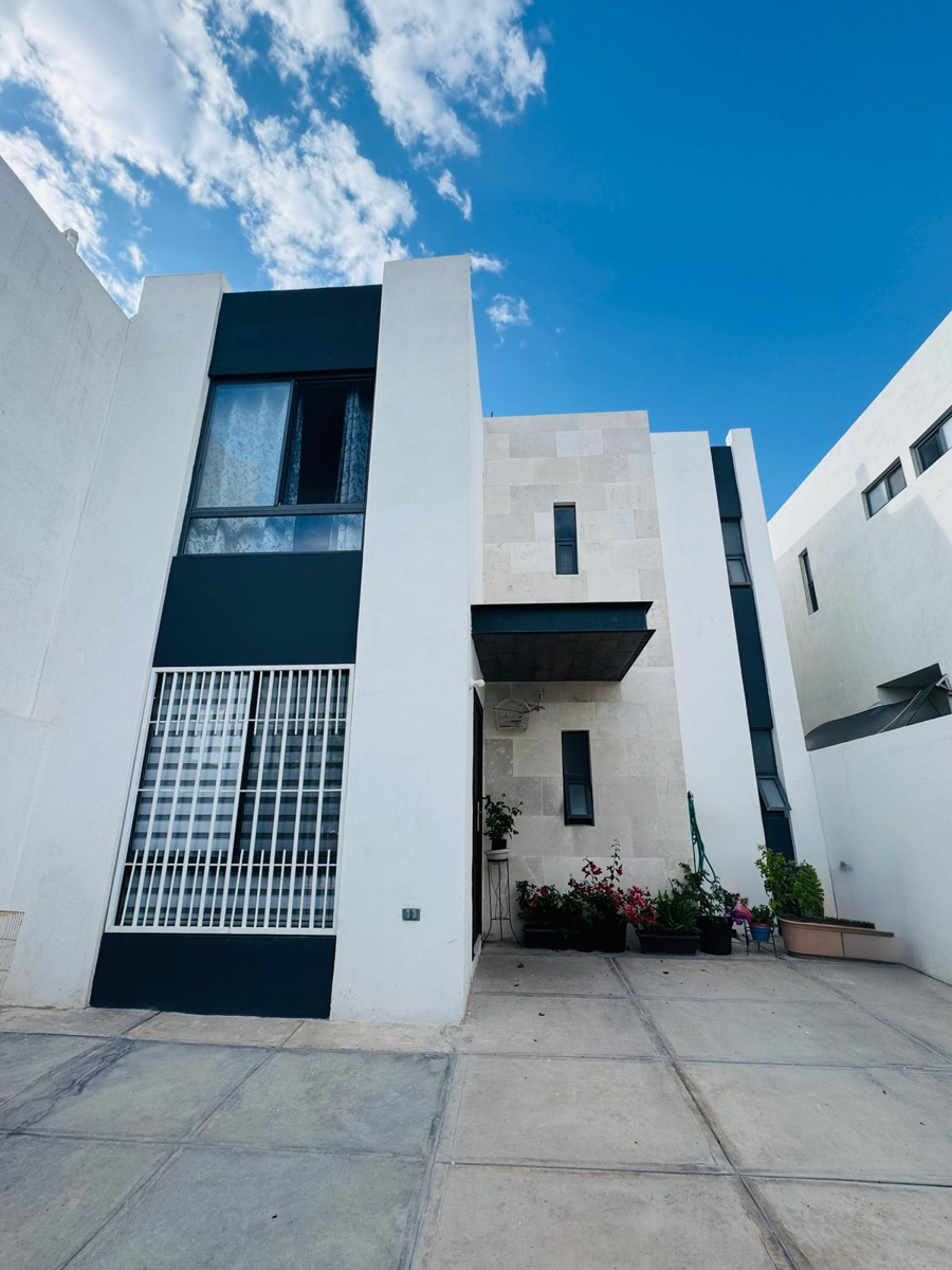 Casa en venta en Faena, Saltillo — foto 1 de 11