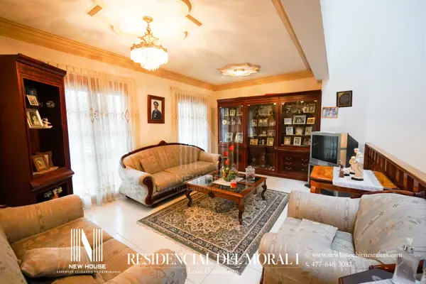 Casa en venta en Residencial del Moral, León — foto 3 de 33