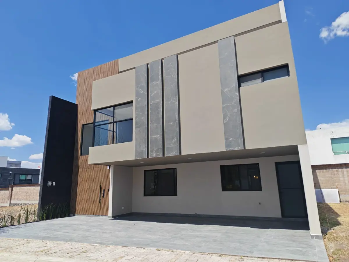 Casa en venta en Lomas de Angelópolis II, San Andrés Cholula — foto 1 de 44