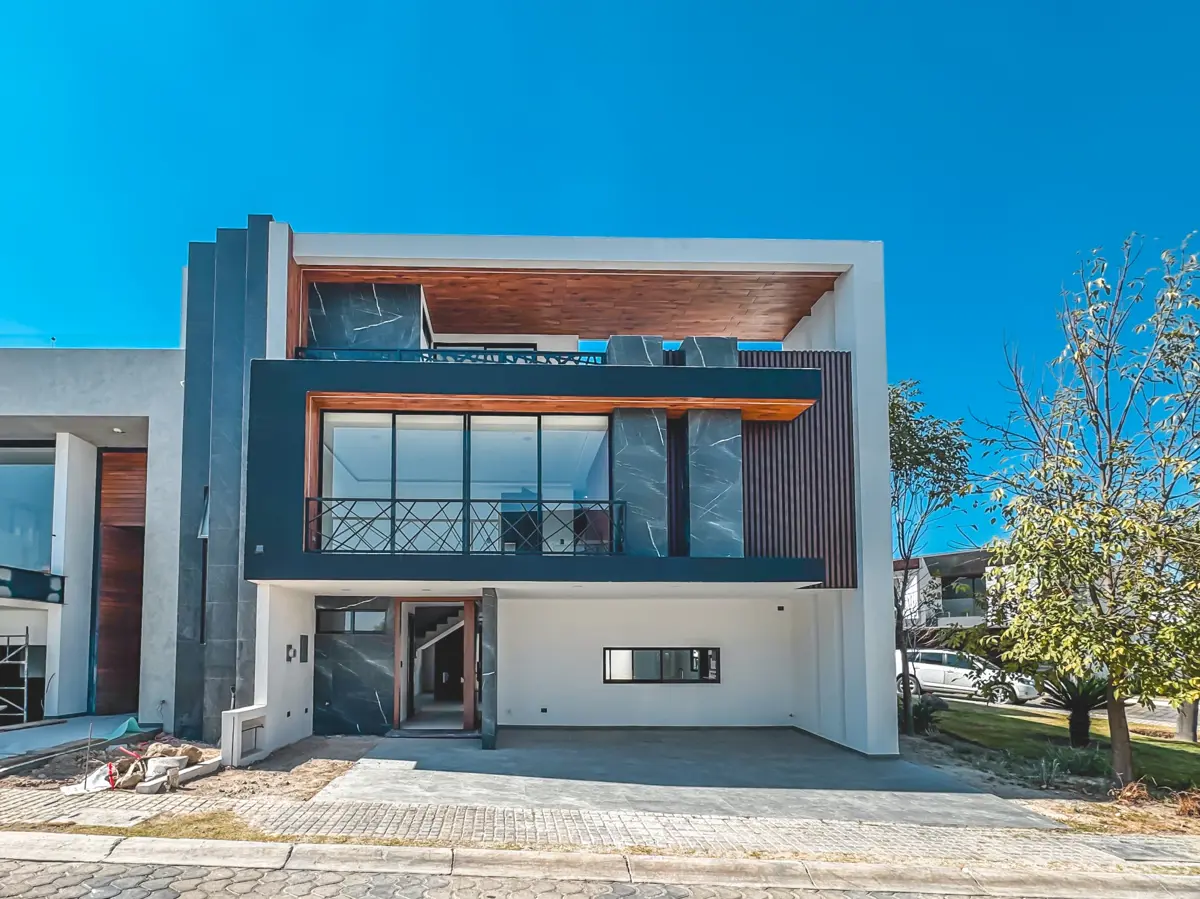 Casa en venta en Lomas de Angelópolis II, San Andrés Cholula — foto 1 de 50