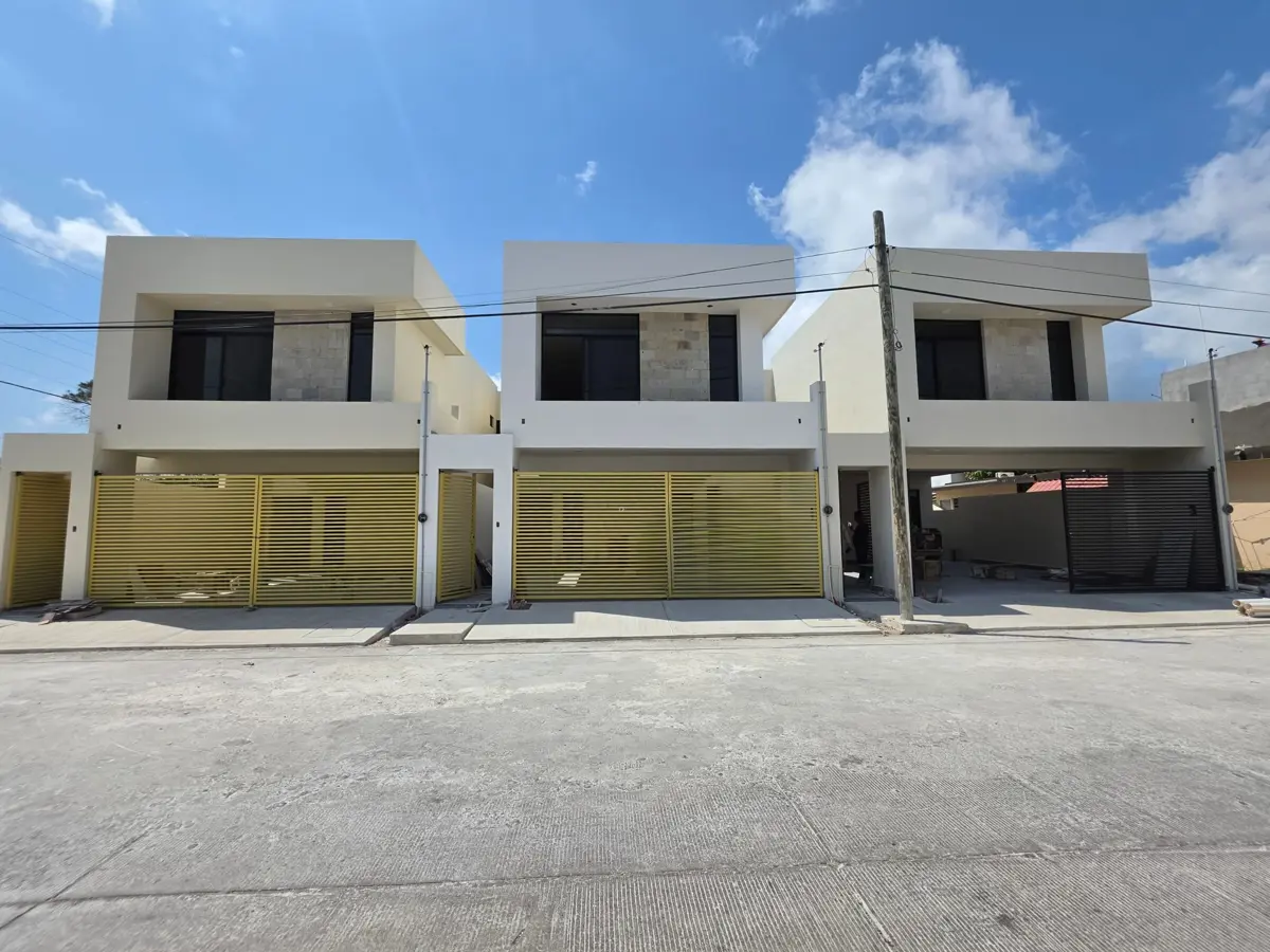 Casa en venta en Los Mangos, Ciudad Madero — foto 1 de 17