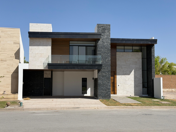 Casa en venta en Las Villas, Torreón — foto 2 de 22