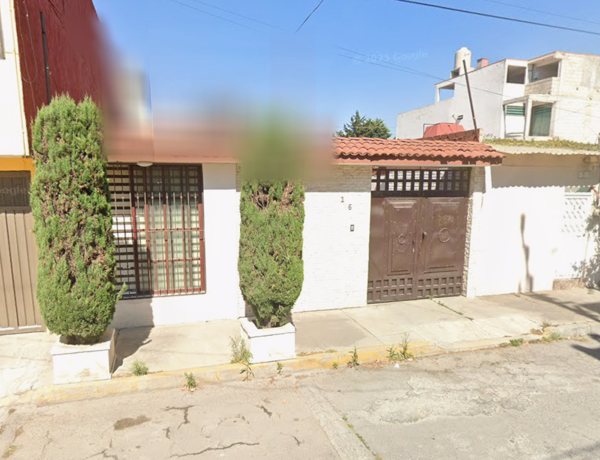 Casa en Venta en Colonia Santa Elena, San Mateo Atenco Edo Mex.