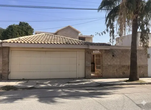 Casa en venta en Ampliación la Rosita, Torreón — foto 2 de 8