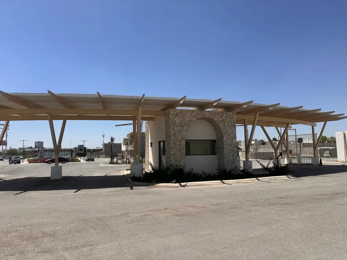 Casa en venta en Los Portales, Torreón — foto 1 de 23