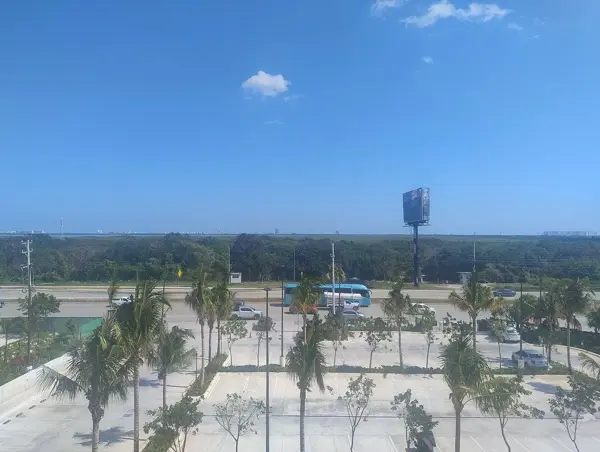 Nave en renta en Zona Hotelera, Benito Juárez — foto 2 de 13
