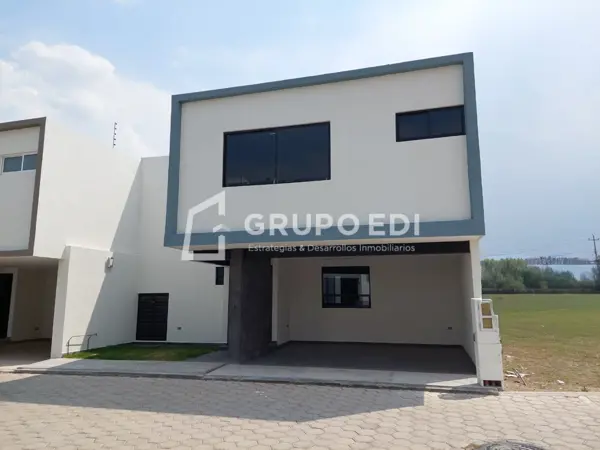 CASA EN VENTA EN SAN RAFAEL COMAC