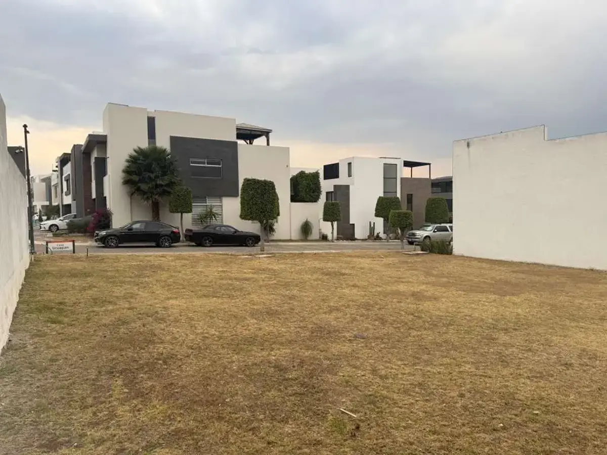 Terreno en venta en Lomas de Angelópolis, San Andrés Cholula — foto 1 de 18