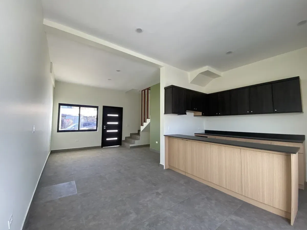 Casa en venta en Pinos de Narez, Tijuana — foto 3 de 13
