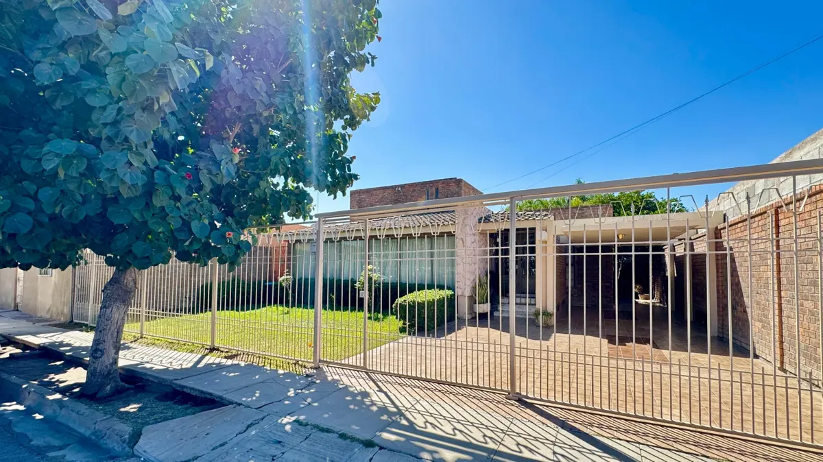 Casa en venta en Ampliación los Ángeles, Torreón — foto 1 de 18