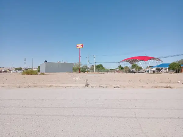 Terreno comercial en venta/renta 3,932 m² Terreno comercial en venta/renta 3,932 m²