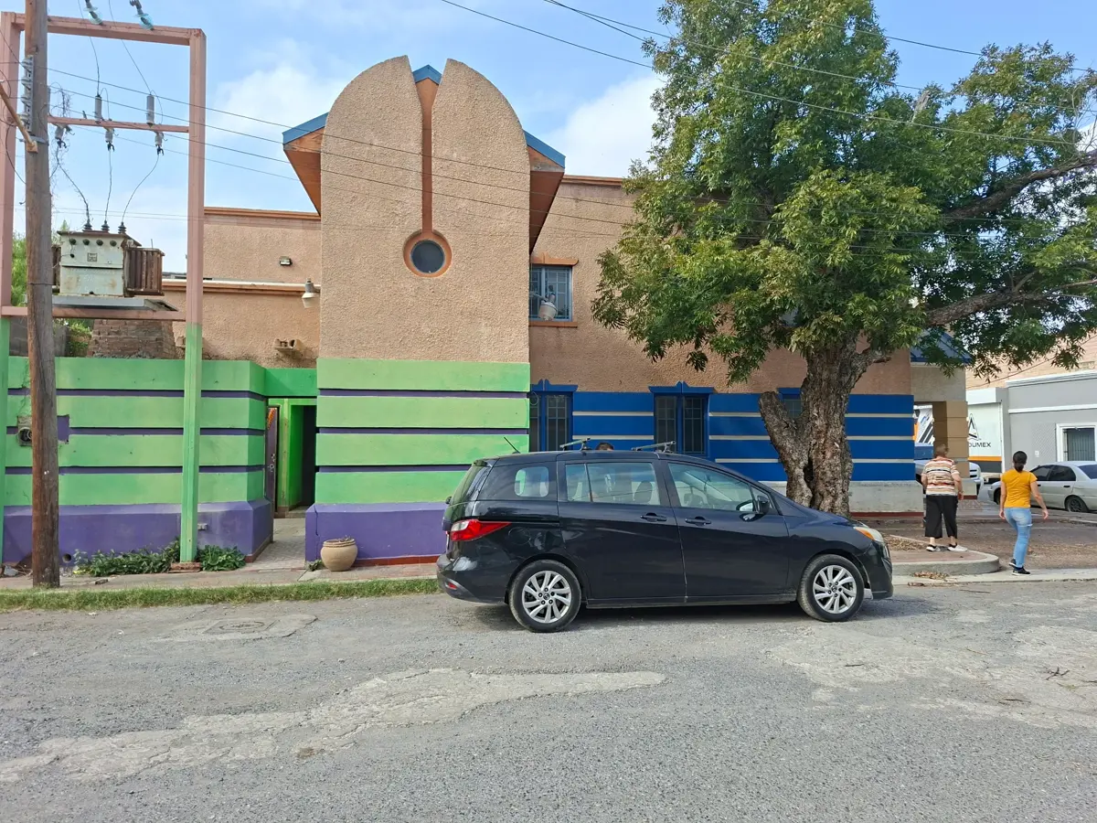 Edificio en venta en Burócratas, Nuevo Laredo — foto 1 de 36
