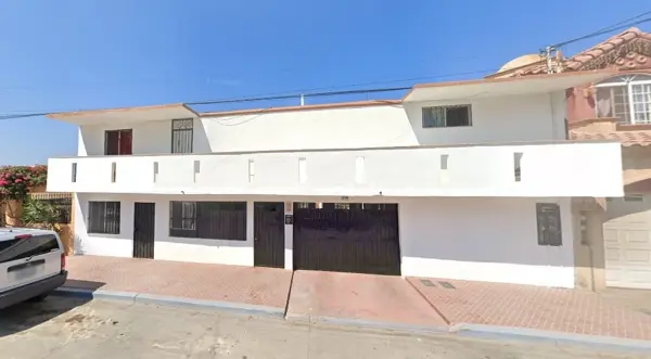 !!Casa En Venta De Adjudicación Bancaria Ubicada En Atenas  Playas de Tijuana, Costa Azul!!
