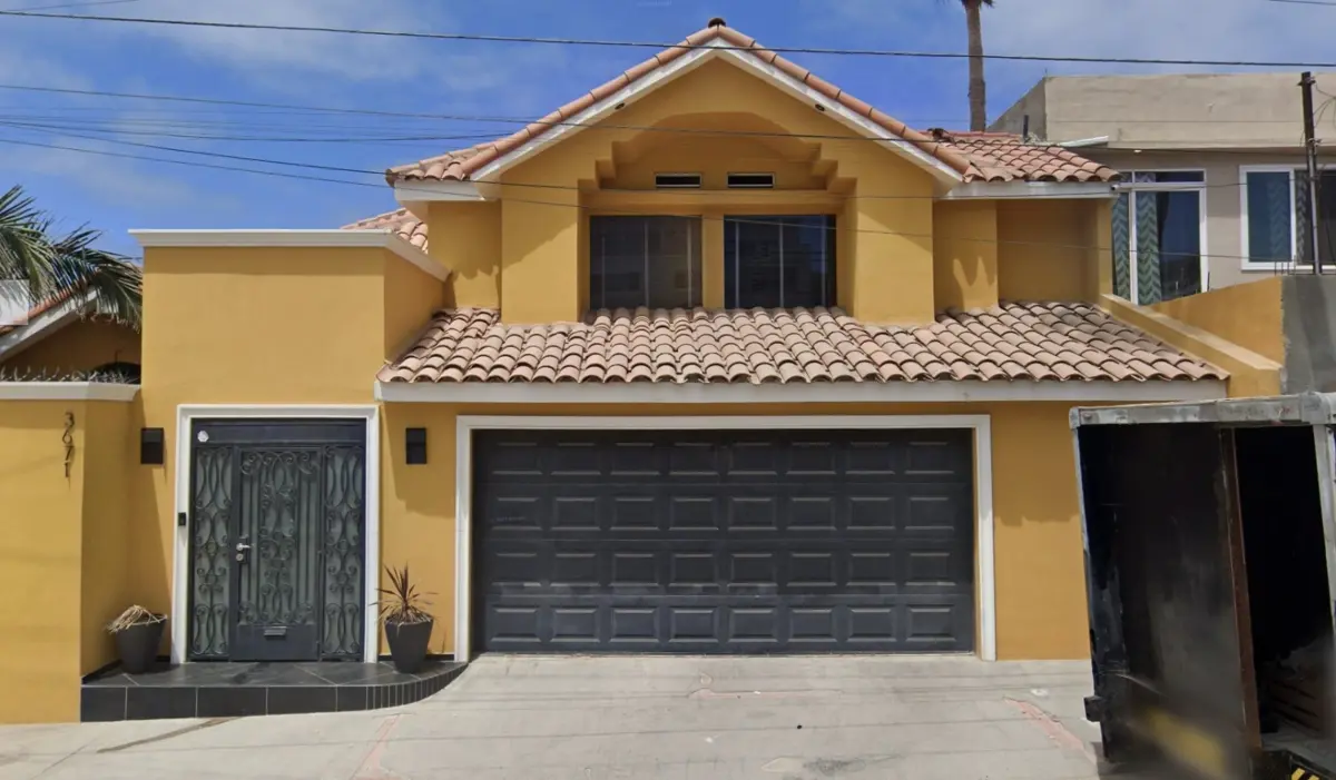 Casa en venta en Playas de Tijuana Sección Costa Azul, Tijuana — foto 1 de 11