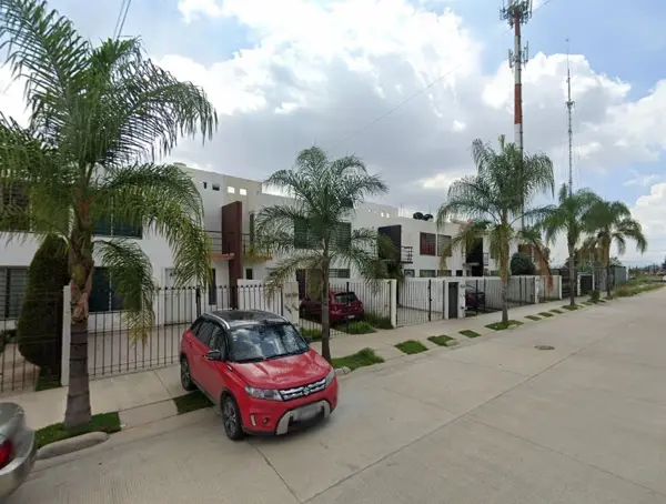 Casa en venta en Jardines de Los Naranjos, León — foto 3 de 12