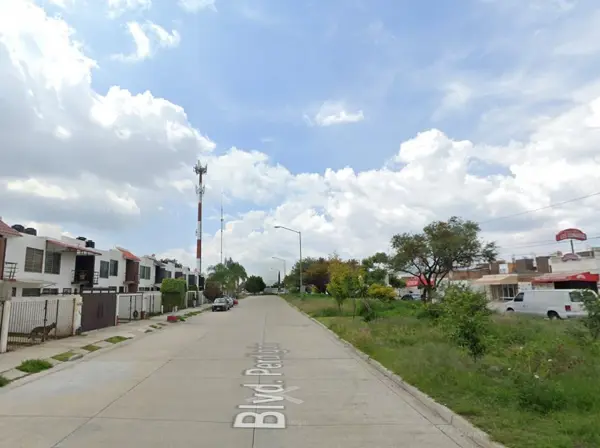 Casa en venta en Jardines de Los Naranjos, León — foto 2 de 12