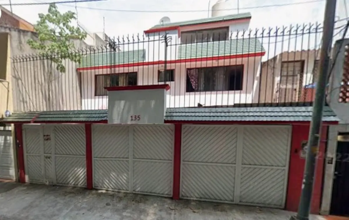 Casa en venta en Campestre Churubusco, Coyoacán — foto 1 de 9
