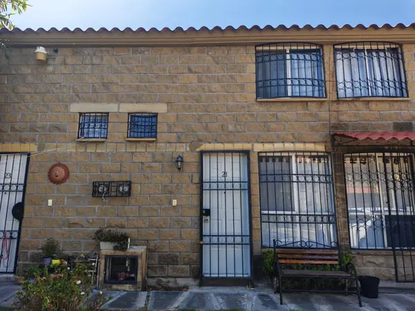 CASA EN RENTA EN GEOVILLAS CASTILLOTLA, EXCELENTE OPCIÓN CON UBICACIÓN PRIVILEGIADA