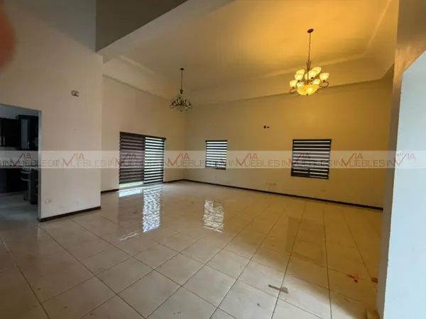 Casa en renta en Lomas de los Pilares, Cadereyta Jiménez — foto 2 de 13
