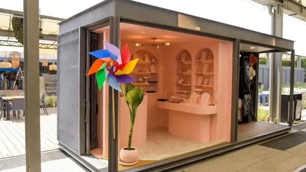 Oportunidad Comercial Premium: Kiosco/Isla de Diseño 180 grados en plaza comercial de Coyoacán