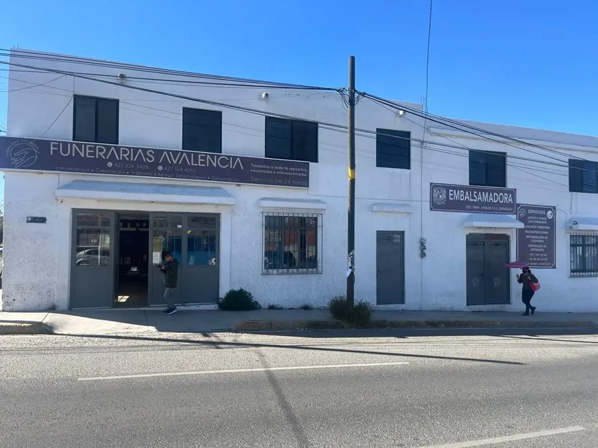 Local en renta en Mexico, San Juan del Río — foto 1 de 8