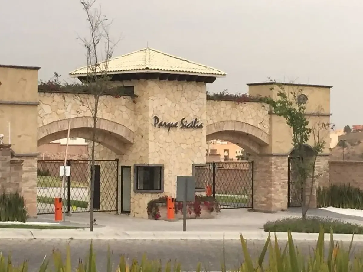 Terreno en venta en Lomas de Angelópolis, San Andrés Cholula — foto 1 de 3