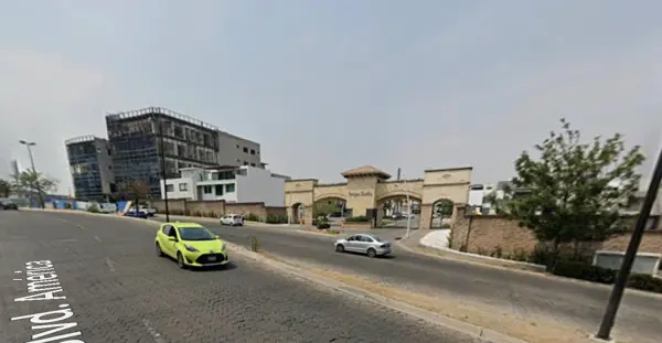 Terreno en venta en Lomas de Angelópolis, San Andrés Cholula — foto 3 de 3