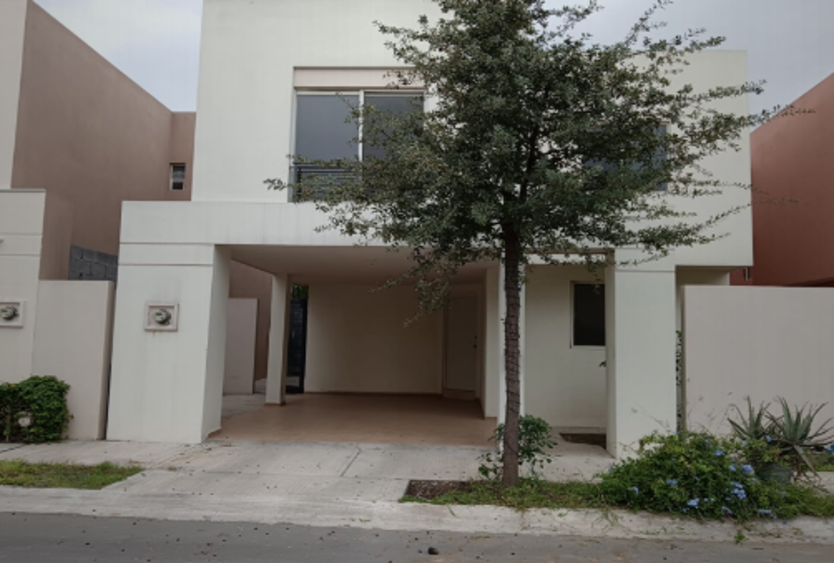 Casa en venta en Mitras Poniente, García — foto 1 de 13