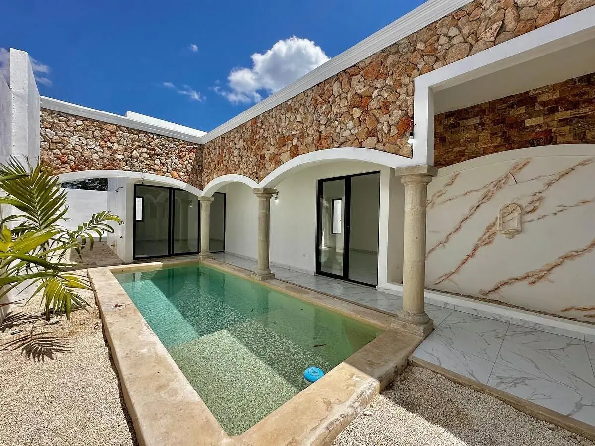 Casa en venta en Conkal, Conkal — foto 1 de 35