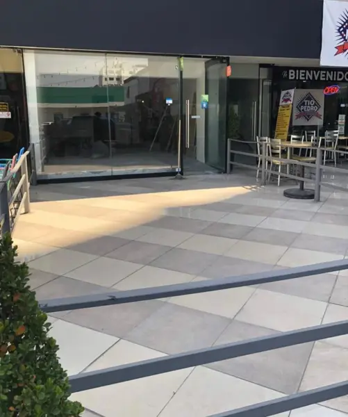 Local en Renta en Del Valle, San Pedro Garza García, Nuevo León 1