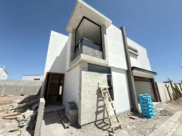 Casa en venta en Los Viñedos, Torreón — foto 2 de 25