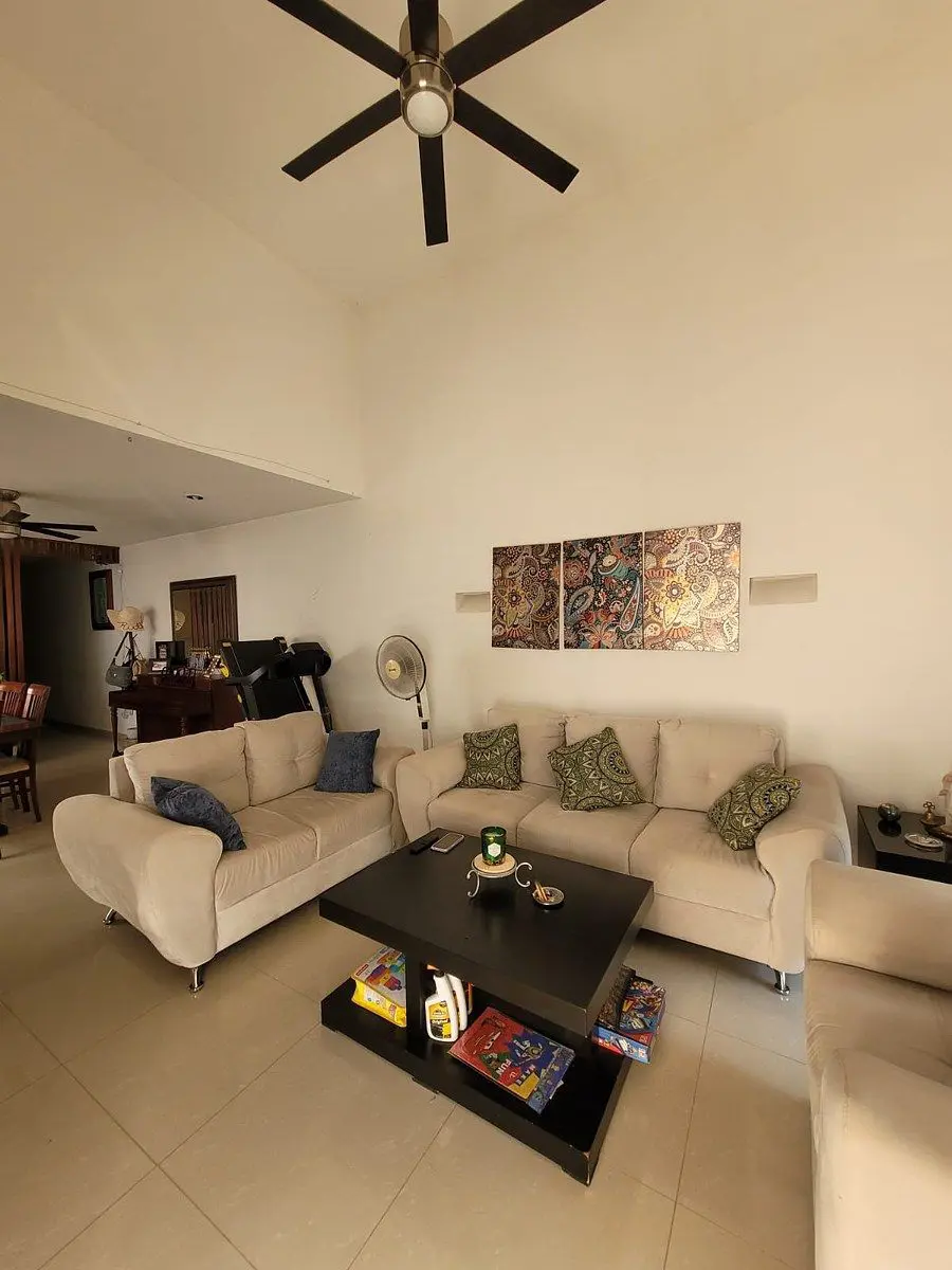Casa en venta en Leandro Valle, Mérida — foto 1 de 27