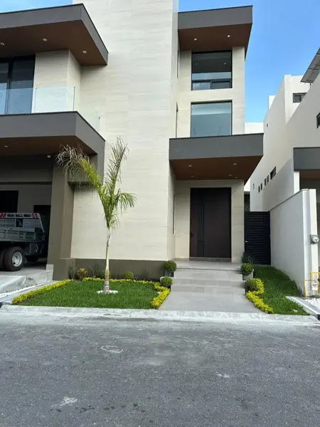 Casa en venta en Residencial y Club de Golf la Herradura, Monterrey — foto 2 de 19